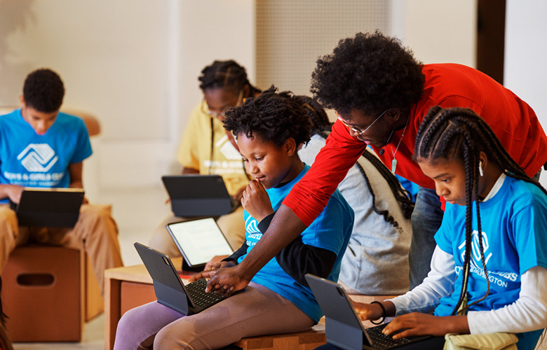 A Apple expande seus recursos de educação em codificação com uma nova sessão Today at Apple